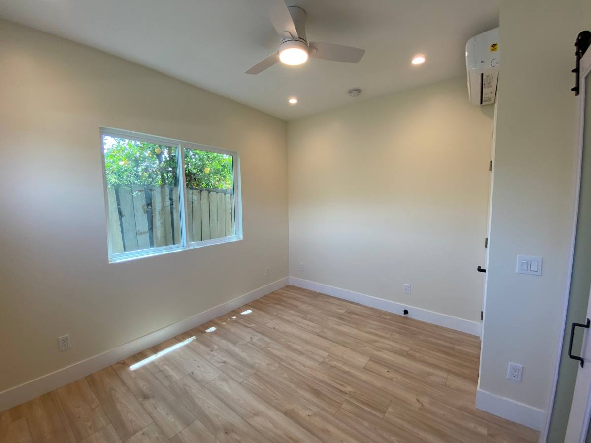 Townhouse for rent at 11289 Ganesta Rd, San Diego, CA 92126
