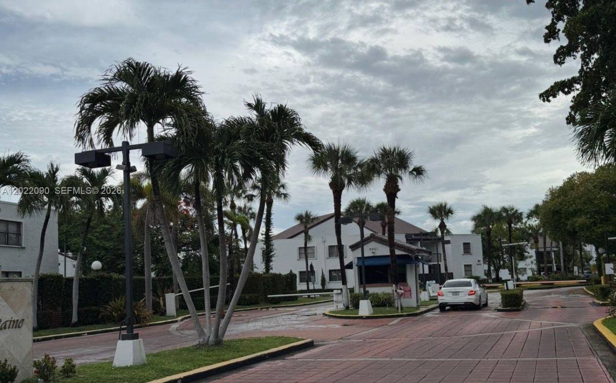 Apartment for rent at 9443 Fontainebleau Blvd #2, Miami, FL 33172