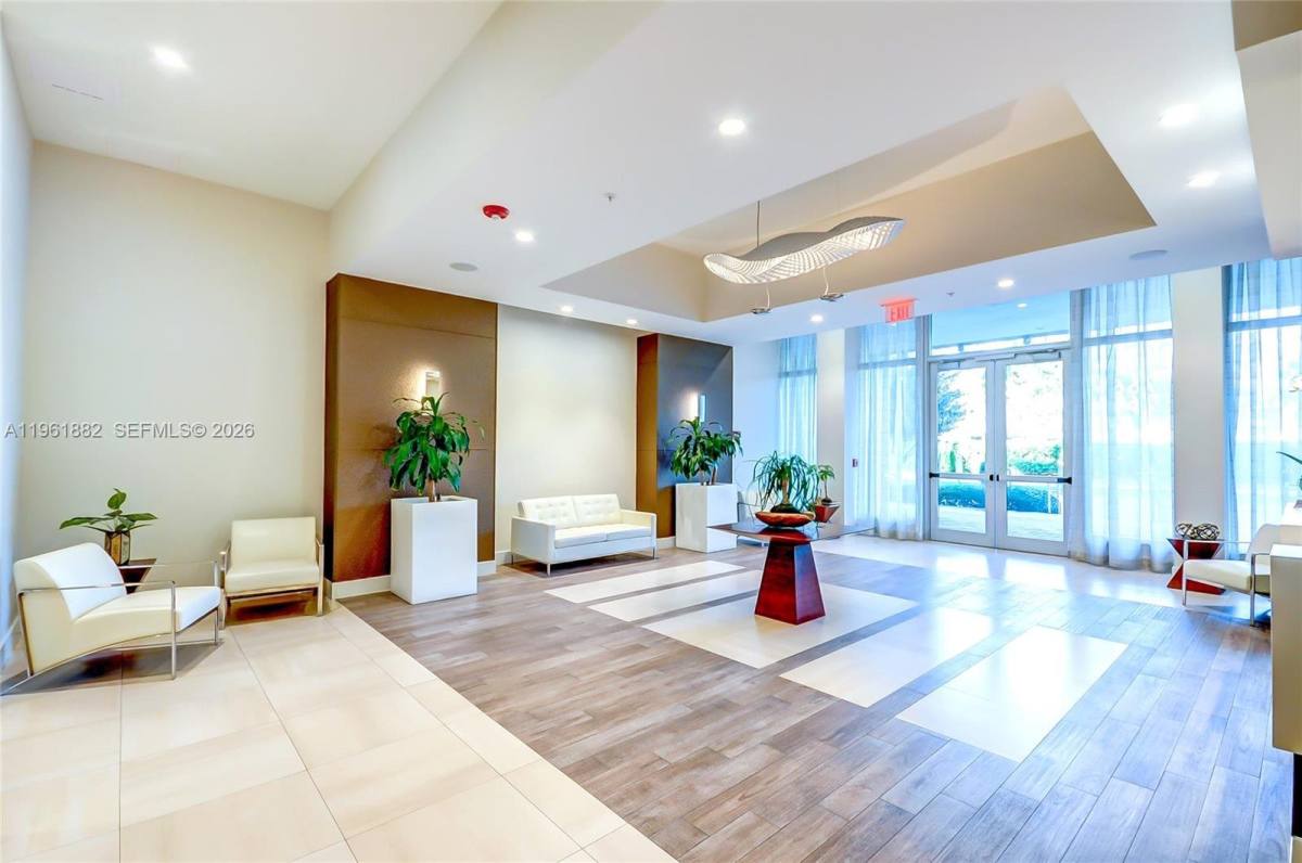 Apartment for rent at 7661 NW 107th Ave #5, Miami, FL 33178