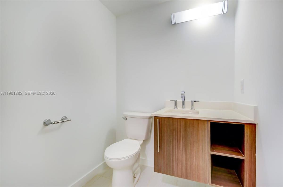Apartment for rent at 7661 NW 107th Ave #5, Miami, FL 33178