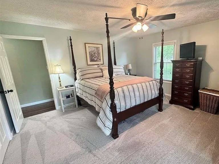 House for rent at 1683 E Springwood Dr, Sullivan, IN 47882