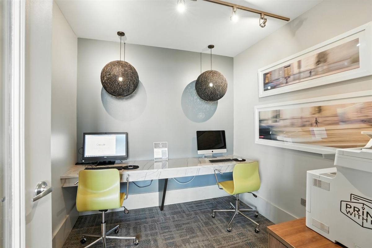 Apartment for rent at 670 W Wayman St #1905, Chicago, IL 60661