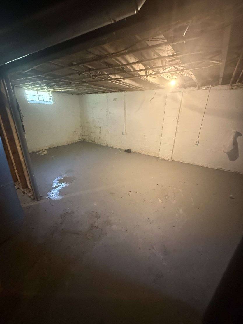 House for rent at 5210 Dupont St, Flint, MI 48505