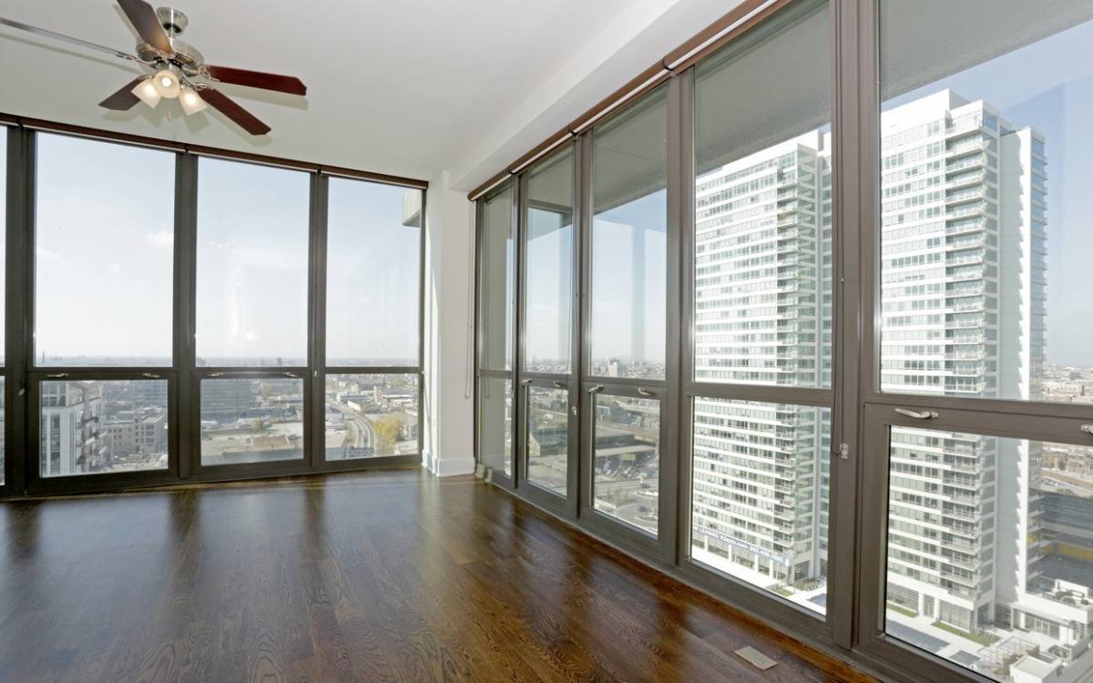 Apartment for rent at 169 N Sangamon St #606, Chicago, IL 60661