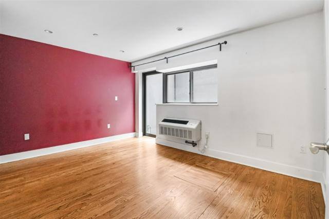 Apartment for rent at 416 E 120th St #1B, New York, NY 10035