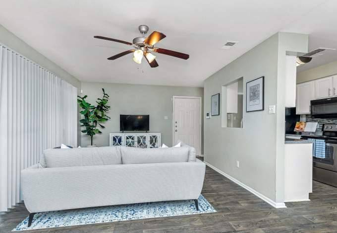 Apartment for rent at 623 Barringer Lane #1047, Webster, TX 77598