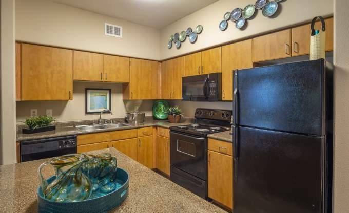 Apartment for rent at 12430 Oxford Park Dr #2047, Houston, TX 77082