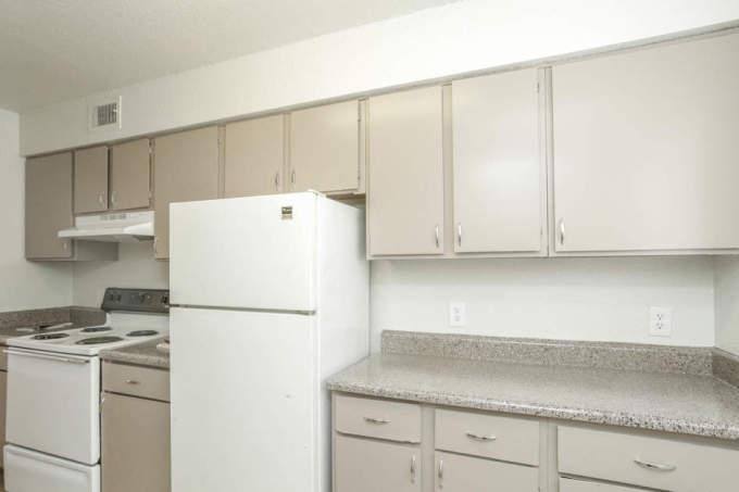 Apartment for rent at 4250 W 34th St #1047, Houston, TX 77092