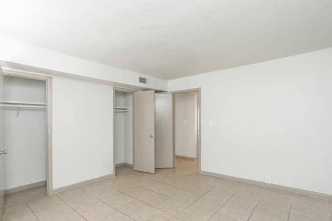 Apartment for rent at 4250 W 34th St #1047, Houston, TX 77092