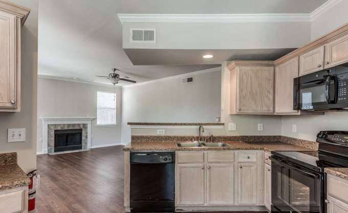 Apartment for rent at 23200 Forest N Dr #2047, Kingwood, TX 77339