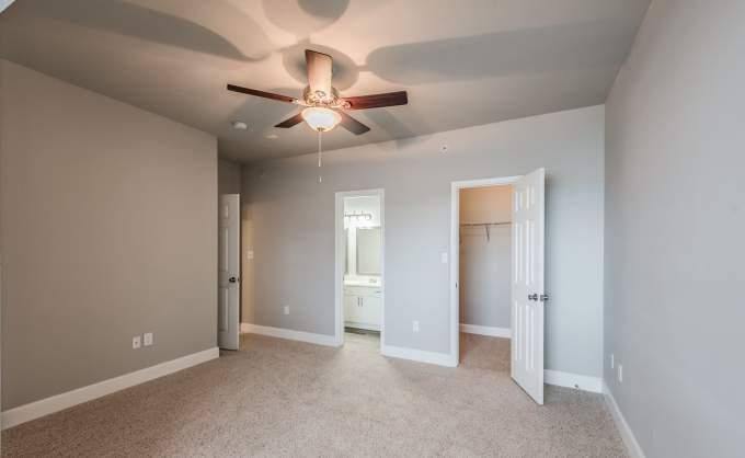 Apartment for rent at 12360 Richmond Ave #2047, Houston, TX 77082