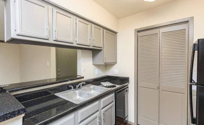 Apartment for rent at 333 Holly Creek Court #3047, Spring, TX 77381