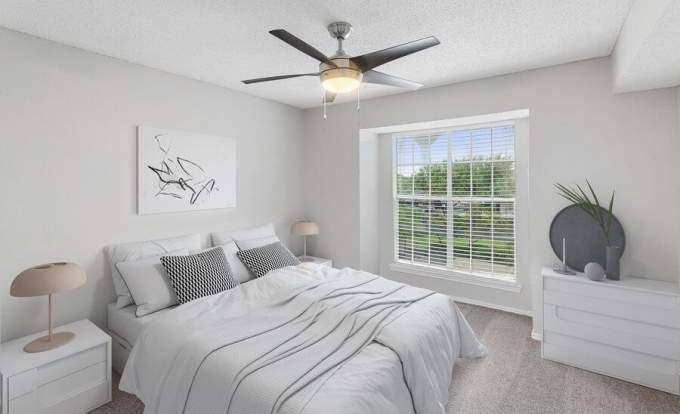 Apartment for rent at 1615 Stoneleigh Court #2121, Arlington, TX 76011