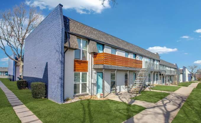 Apartment for rent at 7913 N Harwood Rd #2121, North Richland Hills, TX 76180
