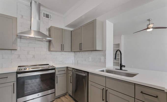 Apartment for rent at 2525 Tx 360 #2121, Euless, TX 76039