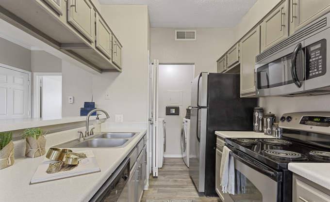 Apartment for rent at 2311 Stratton Lane #2121, Arlington, TX 76006