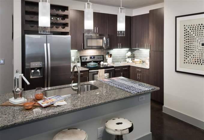 Apartment for rent at 604 Fort Worth Ave #2121, Dallas, TX 75208