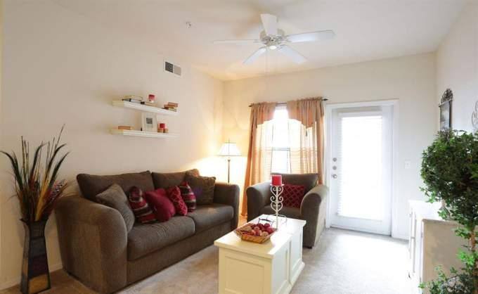 Apartment for rent at 4599 W Davis St #2121, Dallas, TX 75211