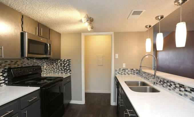 Apartment for rent at 711 Brentford Place #2121, Arlington, TX 76006