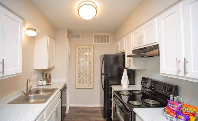 Apartment for rent at 2877 W Walnut Hill Lane #3121, Irving, TX 75038