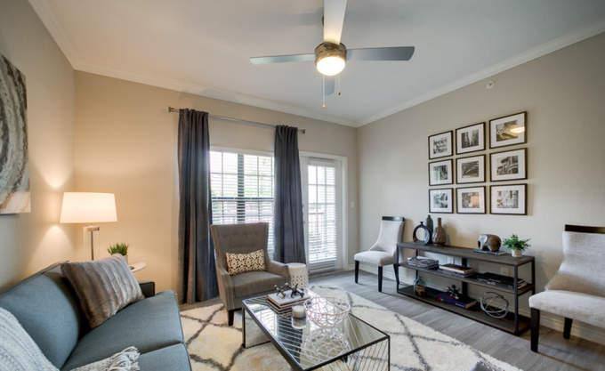 Apartment for rent at 1310 N Cockrell Hill Rd #3121, Dallas, TX 75211