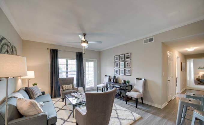 Apartment for rent at 1310 N Cockrell Hill Rd #3121, Dallas, TX 75211