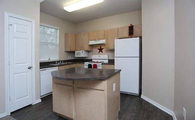 Apartment for rent at 1531 Duncanville Rd #3121, Dallas, TX 75211
