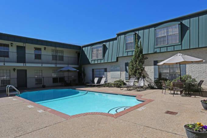Apartment for rent at 400 W Anderson Lane #2018, Austin, TX 78752