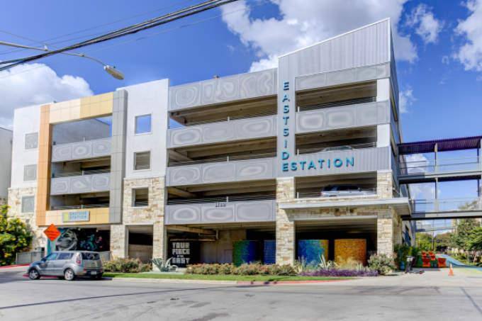 Apartment for rent at 1700 E 4th St #2018, Austin, TX 78702