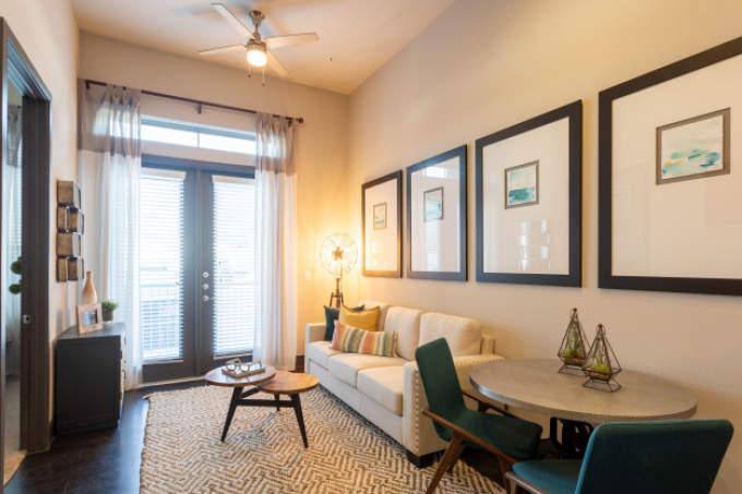 Apartment for rent at 2823 E Martin Luther King Jr Blvd #2018, Austin, TX 78702