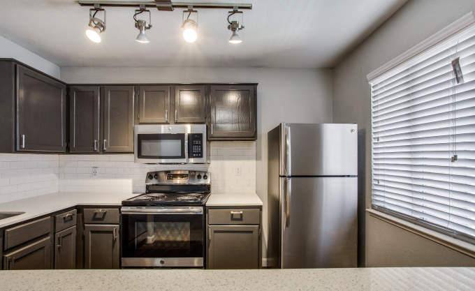 Apartment for rent at 2624 Southern Hills Blvd #3121, Arlington, TX 76006