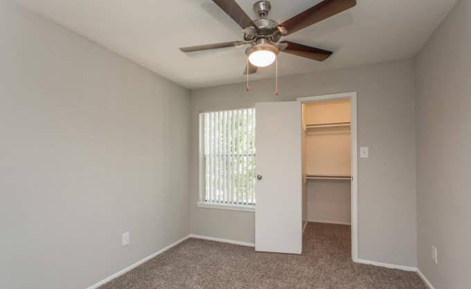 Apartment for rent at 2902 Whispering Winds Dr #3047, Pearland, TX 77581