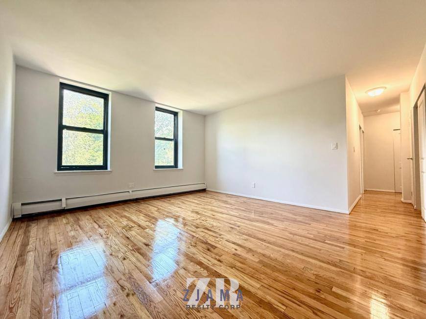Apartment for rent at 152 Parkside Ave #4H, Brooklyn, NY 11226