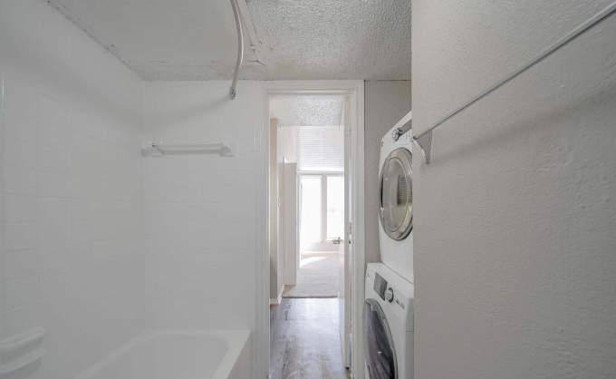 Apartment for rent at 9302 Forest Lane #2121, Dallas, TX 75243