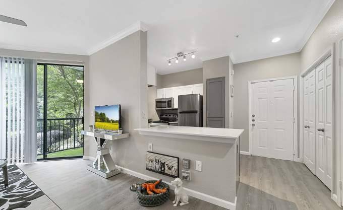 Apartment for rent at 9637 Forest Lane #2121, Dallas, TX 75243