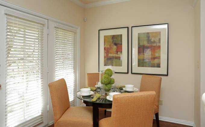 Apartment for rent at 1901 NE Green Oaks Blvd #2121, Arlington, TX 76006