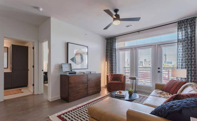 Apartment for rent at 200 W Commerce St #2121, Dallas, TX 75208