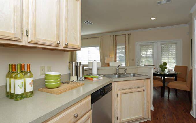 Apartment for rent at 1901 NE Green Oaks Blvd #3121, Arlington, TX 76006