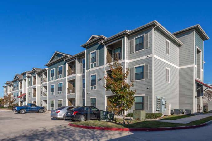 Apartment for rent at 2930 Plum Creek Lane #2047, Houston, TX 77087