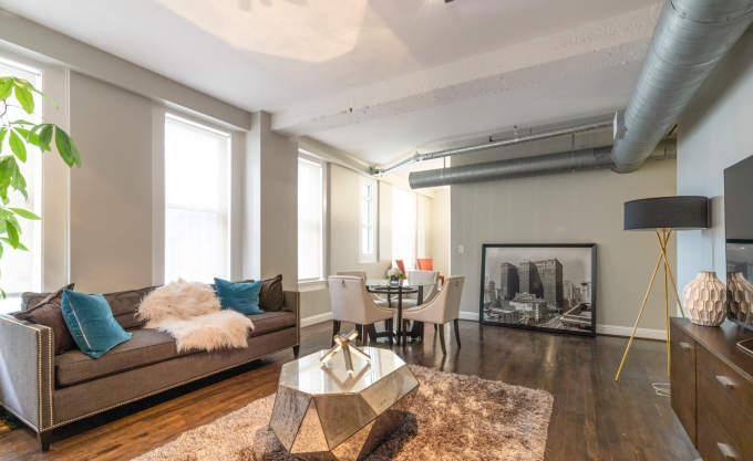 Apartment for rent at 909 Texas Ave #174, Houston, TX 77002