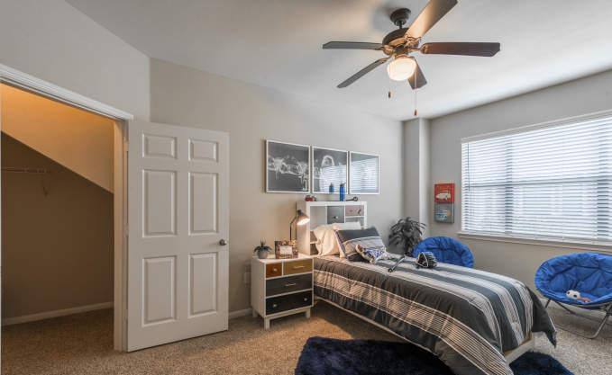 Apartment for rent at 12400 Shadow Creek Parkway #1174, Pearland, TX 77584