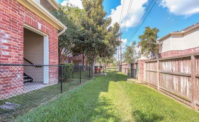 Apartment for rent at 10000 Broadway St #1174, Pearland, TX 77584
