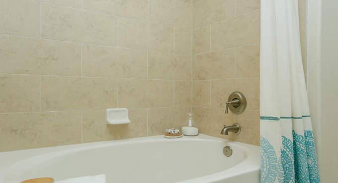 Apartment for rent at 12325 Shadow Creek Parkway #1174, Pearland, TX 77584