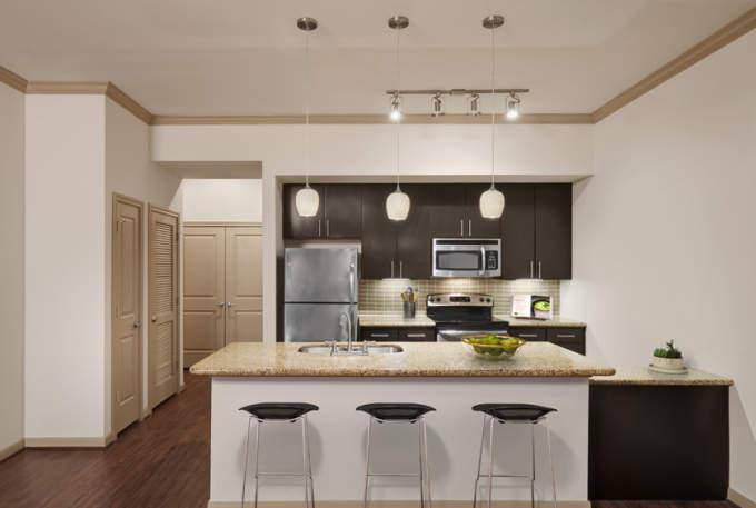 Apartment for rent at 2700 Travis St #2174, Houston, TX 77006