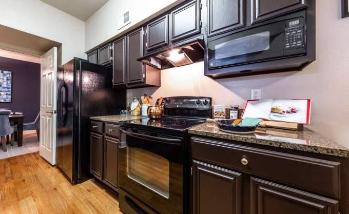 Apartment for rent at 4848 Pin Oak Park #2174, Houston, TX 77081