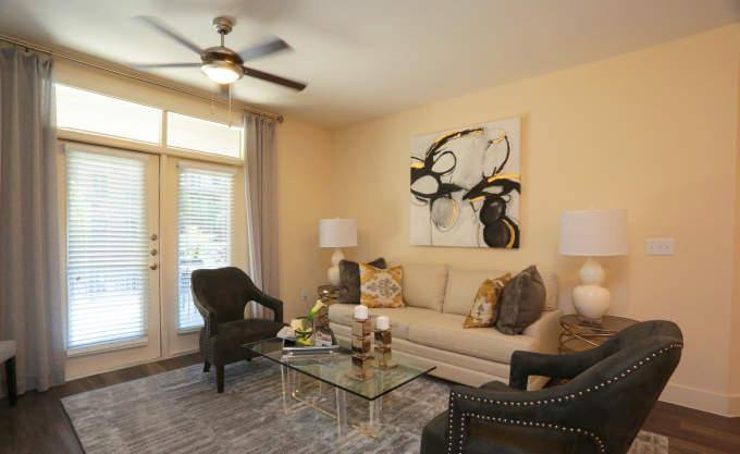 Apartment for rent at 5880 Inwood Dr #2174, Houston, TX 77057