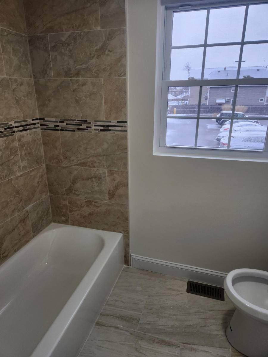 Apartment for rent at 26 Cromwell St #1, Providence, RI 02907