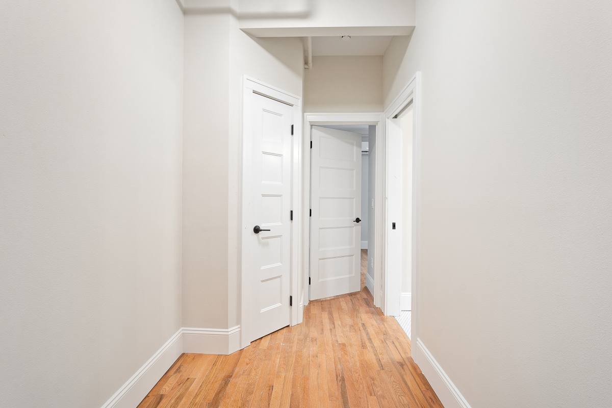 Apartment for rent at 702 20th St #105, Des Moines, IA 50314
