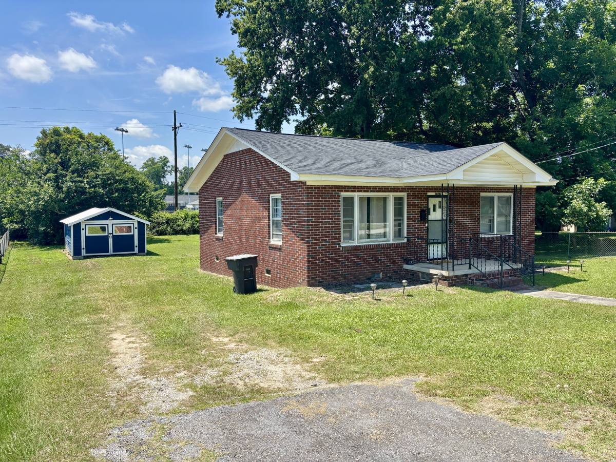 House for rent at 2567 Henry Ave, Newberry, SC 29108