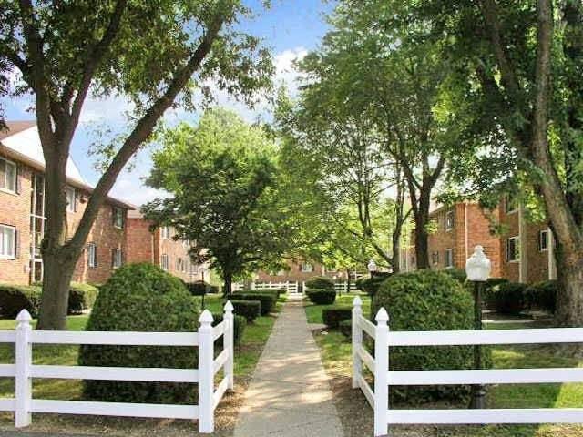 Apartment for rent at Magnolia Pointe, 484 Old Rd Sr, Cincinnati, OH 45244